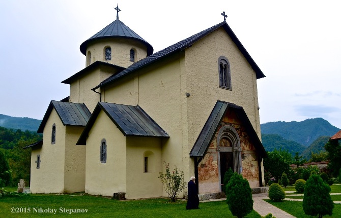 Древнейший сербский монастырь Морача (13 век)
